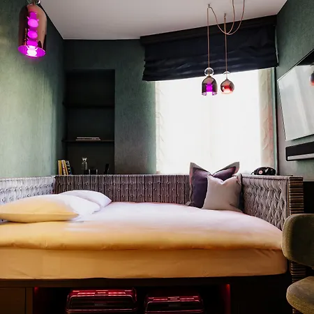 Hotell Opera 4*