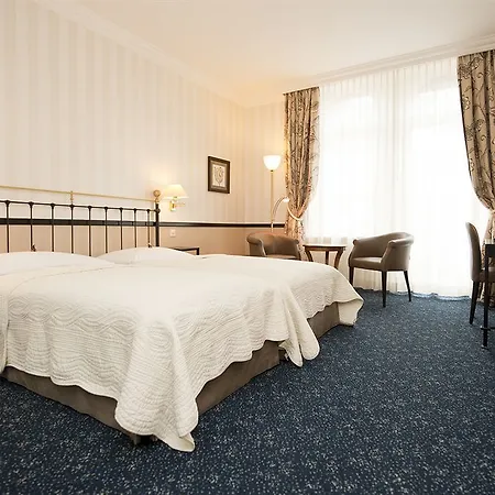 Opera Hotel