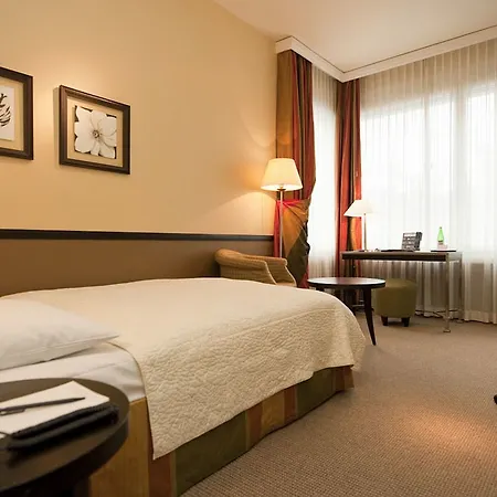 Hotel Opera 4*