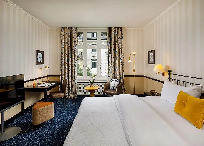 Opera فندق زيورخ